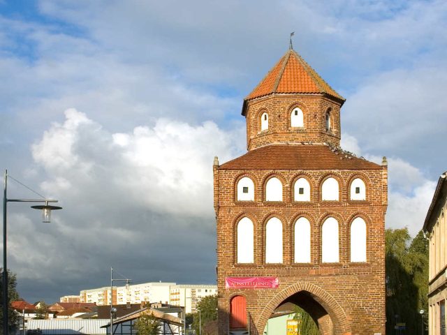 Rostock Gate, Ribnitz
