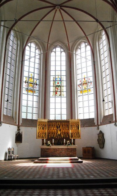 Dom zu Bardowick, Blick auf den Altar