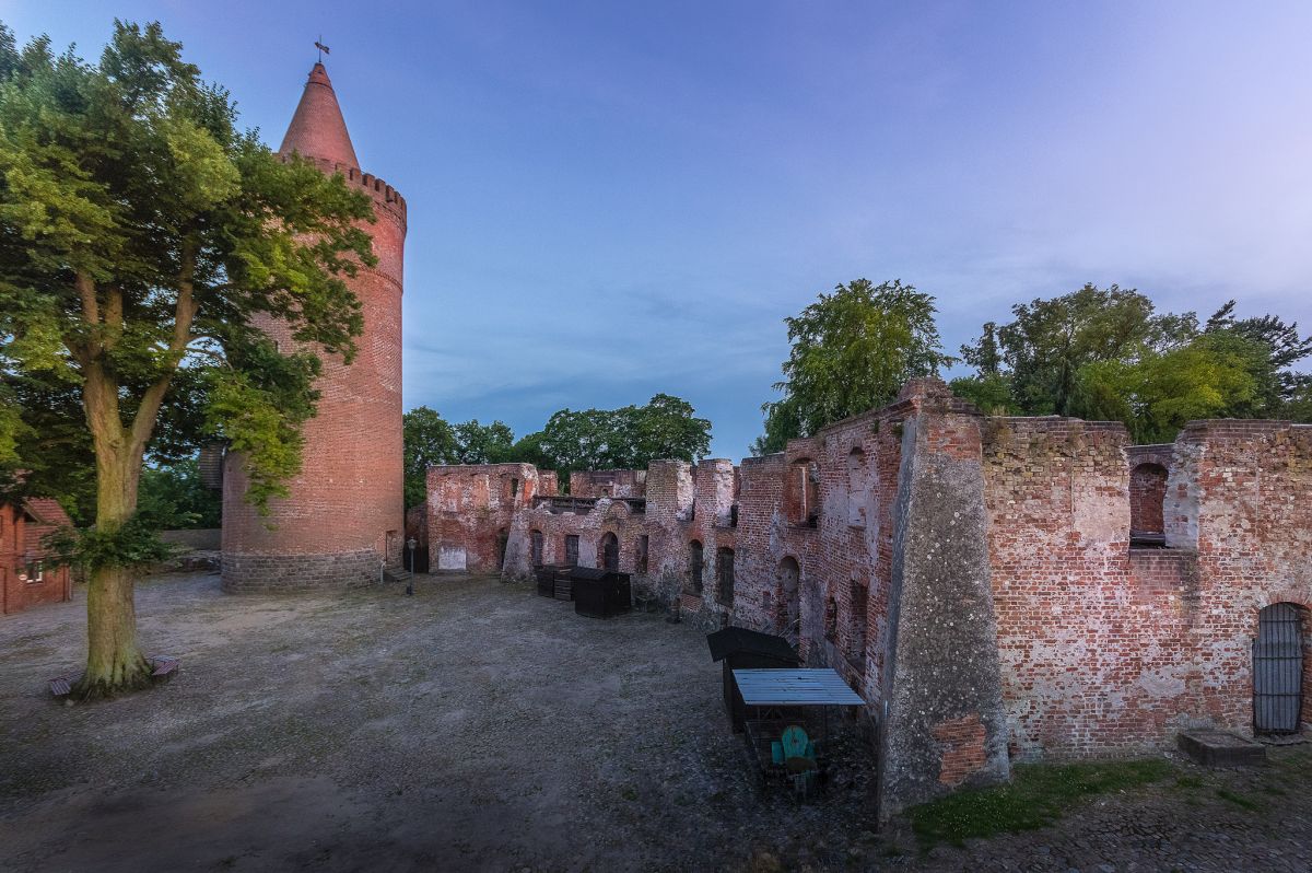 Höhenburg, Krummes Haus, Burg Stargard